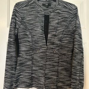 Mossimo small black and white zip blazer